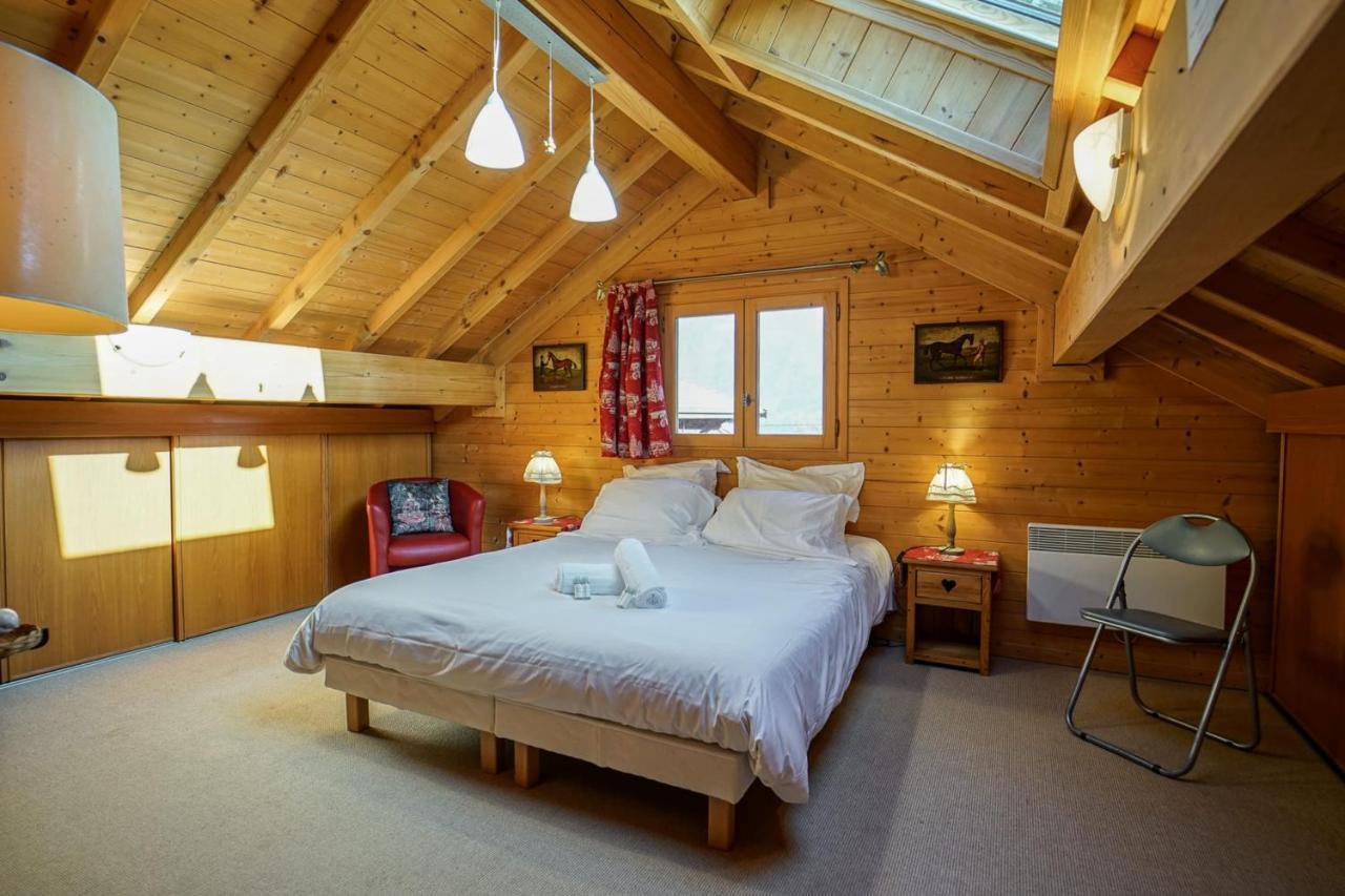 Le Chalet Bonheur Lathuile エクステリア 写真